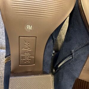 Women's heeled boots in blue